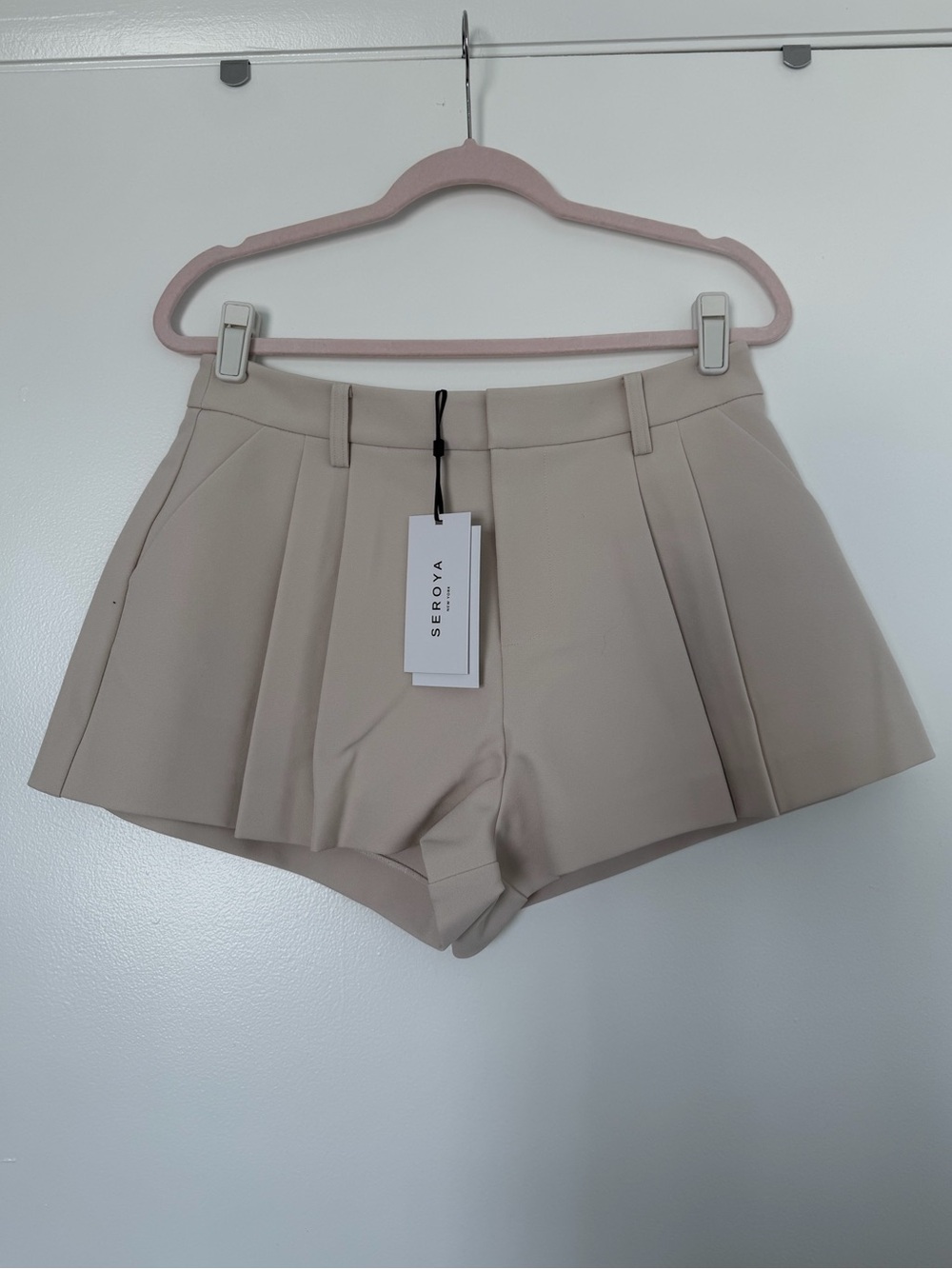 SEROYA Women's Beige High-Waist Pleated Skort Shorts